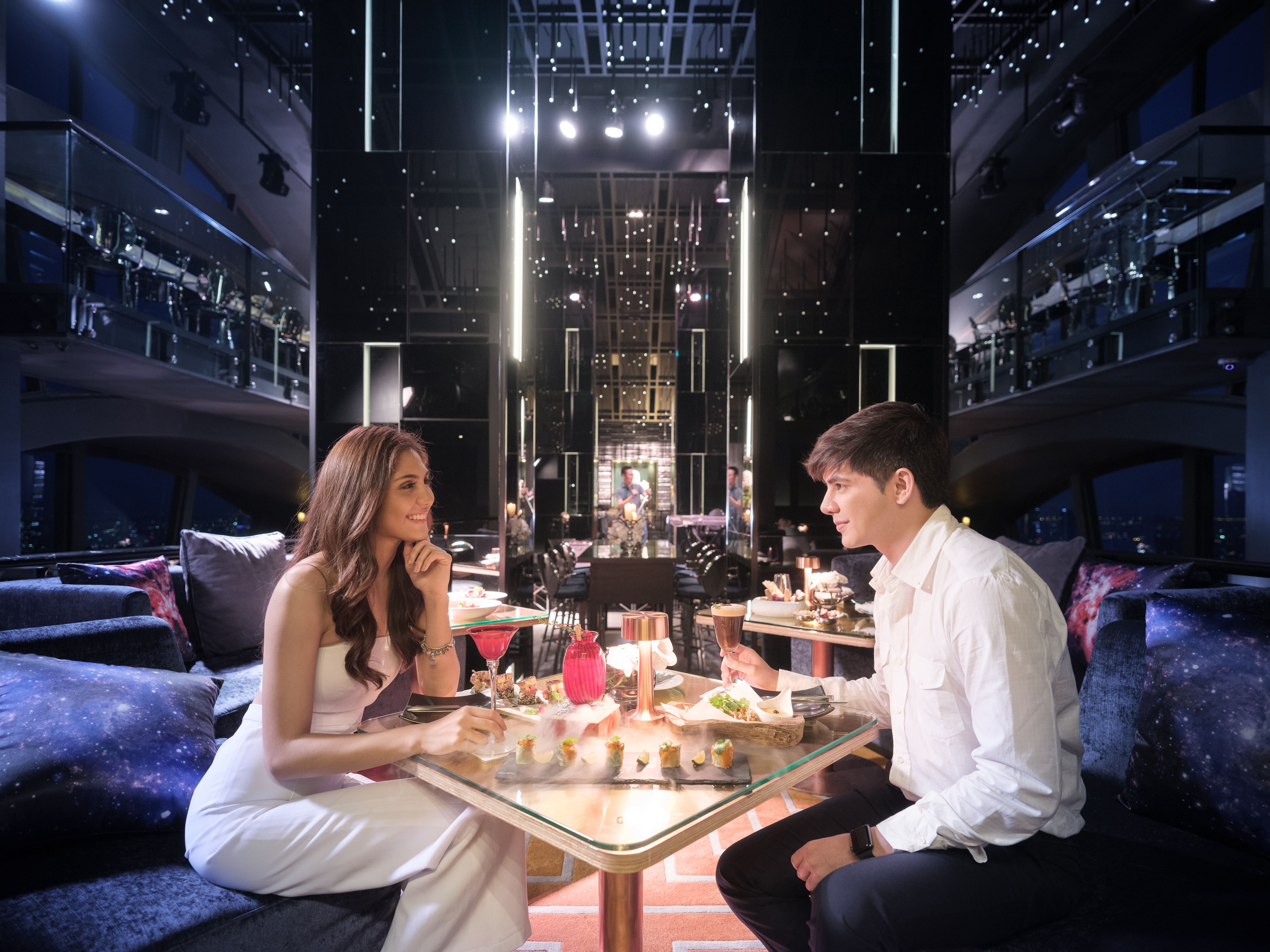 Banyan Tree Bangkok_Vertigo TOO_Couple